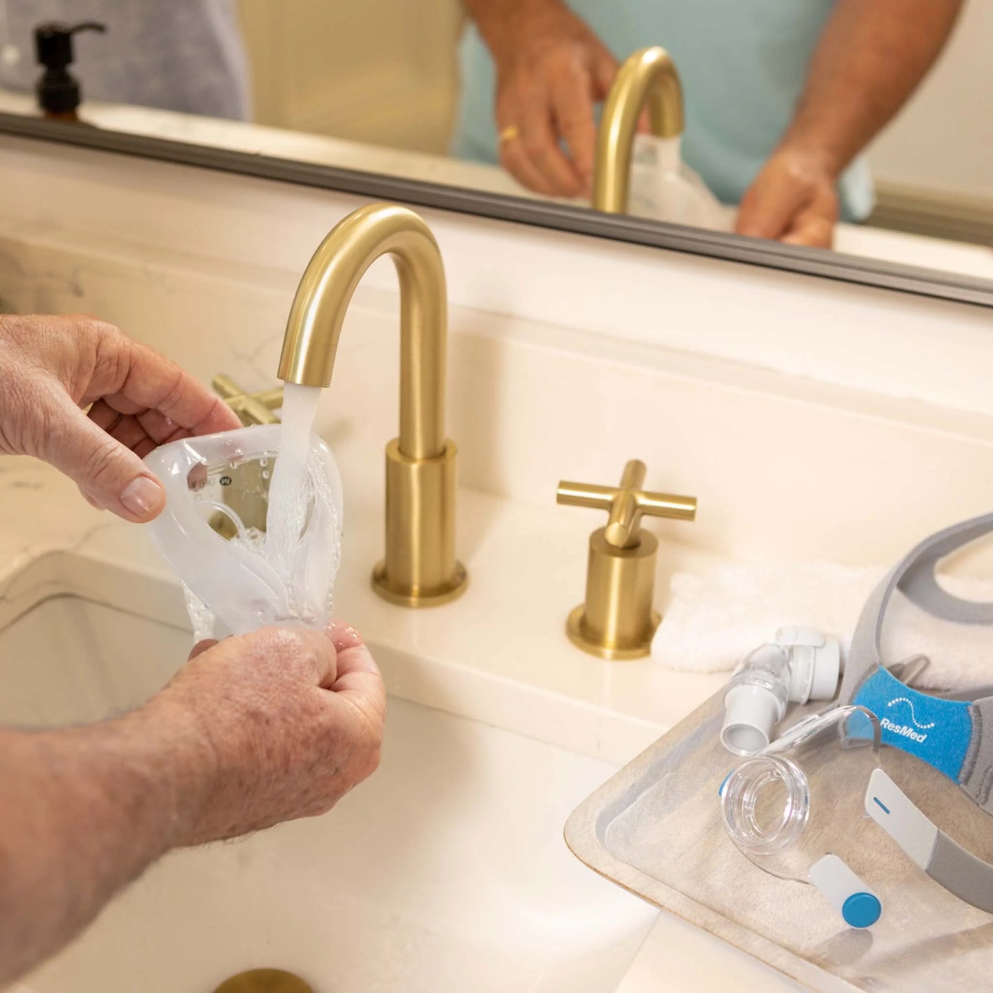 AirSense 11 with AirFit F20